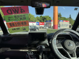 見通しのよいすっきりとした視界で、誰でも運転しやすいです。運転のしやすさは疲れにくさにも繋がりますよ♪