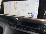 いまや必須装備「ナビゲーション」搭載!知らない場所にスイスイッとドライブ。もう、これなしではハンドルを握れませんね!でも運転中の操作は危険ですのでご注意ですね☆