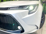 【LEDヘッドライト】悪天候や夜間走行時も良好な視界を確保し安心して運転できる高輝度LEDヘッドライトを装備!点灯速度が早く、消費電力も抑えられています。