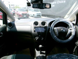 車内。視界も良好でストレス無く快適なドライブをご提供できます♪
