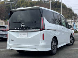 セレナ 2.0 ハイウェイスターV 