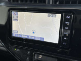 純正ナビを装備。タッチパネル式で使いやすく、お出かけもラクラクです。