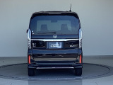 バックカメラが付いているのでバックでの車庫入れも安心です。