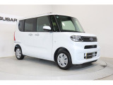 電動スライドドアです。ドアノブボタン・運転席スイッチ又は、スマートキーから開閉できます。