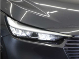 【LEDヘッドライト+デイタイムランニングランプ】主流のLEDヘッドライトに、日中でも他者からの視認性を良くするデイタイムランニングランプ装備!スタイリッシュでかっこよく仕上がっています。