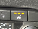 【シートヒーター】寒い日に重宝するシートヒーター!エアコンより早く温まってくれるので寒がりの人も安心ですね♪エアコンの温風は乾燥するから苦手、という方にもをおすすめです。