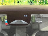 【ホンダセンシング】走行中に前方の車両等を認識し、衝突しそうな時は警報とブレーキで衝突回避と被害軽減をアシスト。より安全にドライブをお楽しみいただけます。