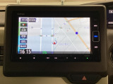 ナビゲーションはフルセグTV、インターナビ対応のGathers純正メモリーナビを搭載しています。Bluetoothオーディオ機能がありますので、スマートフォンなどの音楽も再生できます。