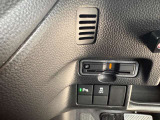 高速の出入りを楽にできるETC車載器付きです。