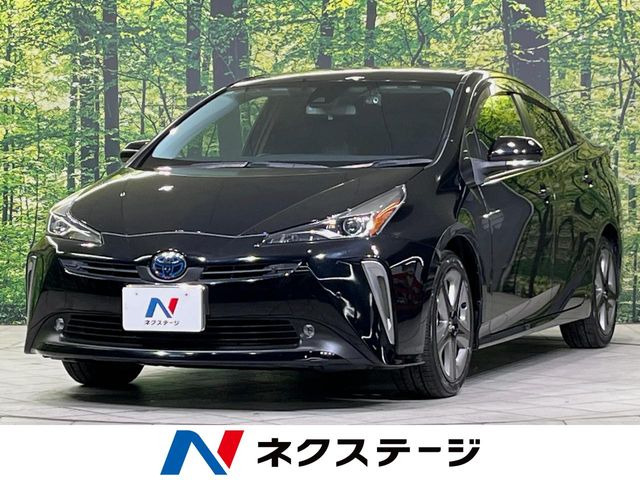 トヨタ プリウス 