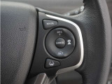 ◆アダプティブクルーズコントロール◆予め設定した車速内でクルマが自動的に加減速。前走車との適切な車間距離を維持しながら追従走行します。【LKAS】車線維持支援システムでステアリング操作を支援。