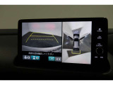 ★マルチビューカメラシステム★ギヤをRに入れるとナビの画面には上空から見下ろし感覚の映像がドライバーをアシスト★
