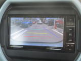 バックカメラを装備しておりますので、駐車場などでの取り回しもスムーズに行っていただけます。