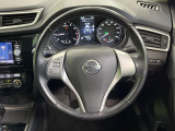 インテリアに合わせたデザインのステアリングは、運転される方のことも考え、運転しやすい形状、大きさです。是非一度、実際に触ってお確かめください。