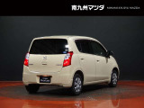 中古車専門再生工場にて熟練専任スタッフが丁寧に清掃、仕上げを実施しております。また、お客様に安心してご検討いただける様、公取協が定める基準に基づき車両検査を実施し、車両状態評価証を発行しております。