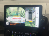 【パノラミックビューモニター】専用のカメラにより、上から見下ろしたような視点で360度クルマの周囲を確認することができます☆死角部分も確認しやすく、狭い場所での切り返しや駐車もスムーズに行えます。