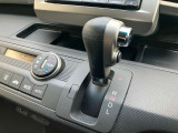 片側電動スライドドア装備です。