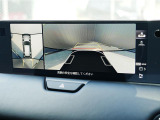 360&deg;ビューモニターを搭載しています。パーキングセンサーと合せてお使いいただくことで、安全、安心にお車の取り回しを行っていただけます。