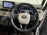 今お乗りのお車の価値が気になる方は、お気軽にお声がけください。査定士の資格を持ったスタッフが、丁寧に査定いたします