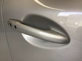 これは、便利!!アドバンストキー これをバックに入れておけばドアの施錠やエンジン始動が出来るんです。鍵を探さなくてもいいんです☆