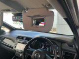 運転席側身だしなみチェックの必需品バニティミラー