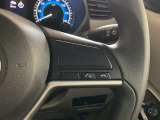 【ステアリングスイッチ】運転中に前方から目線をそらすことなくオーディオ等の操作が可能な便利機能!安心&快適なドライブを演出してくれます。