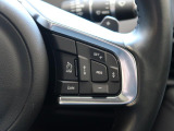 【全車速対応アダプティブクルーズコントロール】ミリ波レーダー+ステレオカメラ+赤外線により前方車輌を認識し、高速道路などの自動車専用道路や渋滞時などではドライバーの負担を大幅に軽減してくれます。