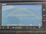 駐車時の安全確認をサポートするバックカメラも使用できます。インターナビで様々な情報を得ることもできます。
