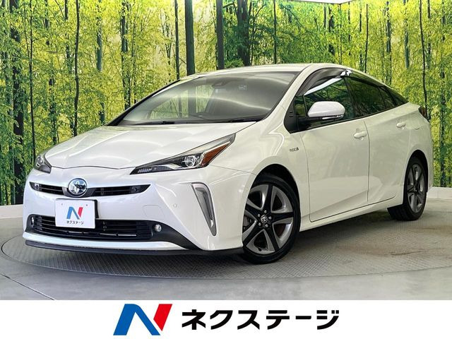 トヨタ プリウス 