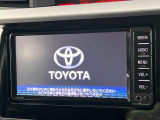 【メーカー純正ナビ】インテリアに溶け込むスタイリッシュな「専用設計」メーカーナビを装備♪視認性や操作性など基本性能にも優れ、より上質なカーライフをお楽しみいただけます。