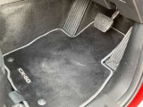 MAZDAこだわりのオルガン式アクセルペダルで安定したアクセル操作が出来ます。