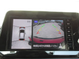 アラウンドビューモニター搭載。前後左右にカメラがついているのでとっても安心ですね。