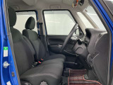 【運転席】シート周りは使用感も少なく、良好な状態となります。丁寧につかわれていたことがよくわかります。