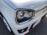 右ヘッドライトです。