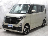 お車の状態は内外装共にとても綺麗な状態を保っておりますので私共でも自信を持ってお薦め出来る1台です!!同年式のお車と比べますと、大事にお乗りだった事を実感して頂けるはずです♪