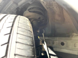 お車を安心してお乗りいただく為には、足回りの定期点検が欠かせません。サービスサポート(有償保証)では無料点検もご提供しており、安心のカーライフをお過ごしいただけるサポート体制が整っています。
