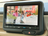 TV付きの車となっております。送迎時の待ち時間などとてもお役に立ちます。