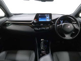 自動車保険やJAFも取扱いしています。土日も対応してますよ ♪♪