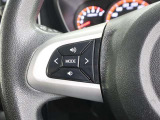 ステアリングスイッチです!運転中に視線を逸らすことなく操作することができます!