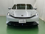 LEDヘッドライトを装備しています。LEDヘッドライトはとても明るく、雨の日や夜間走行も安全・安心です。オートライトコントロール付きで周囲の明るさに応じて自動で点灯・消灯します