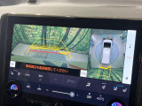 【パノラミックビューモニター】専用のカメラにより、上から見下ろしたような視点で360度クルマの周囲を確認することができます☆死角部分も確認しやすく、狭い場所での切り返しや駐車もスムーズに行えます。