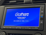 【純正ナビ】人気の純正ナビを装備しております。ナビの使いやすさはもちろん、オーディオ機能も充実!キャンプや旅行はもちろん、通勤や買い物など普段のドライブも楽しくなるはず♪
