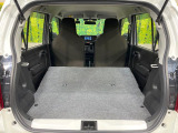 普段のお買い物や通勤、送迎等に十分な荷室スペースを確保しております。セカンドシートを倒すと、大きな荷物の積載も可能です♪