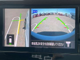 【アラウンドビューモニター】車両周辺をモニターで確認できて、駐車が苦手な人でもスムーズに駐車できます