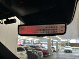 リバース連動型のバックカメラは、精度が良く、バックや縦列駐車もストレスなく止められます。カメラの性能も日々進化しており画質には私たちも驚かされます。ぜひ実車でのご確認をお願い致します!