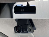 ドライブレコーダー。映像と音声で運転を記録してくれるので万が一の時にも安心です。