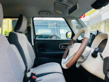 ゆったりと乗り心地の良い運転席です。長距離でもしっかりサポートしてくれます。