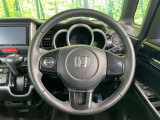 【純正革巻きステアリング】上質な革を使用することで、手にしっかり馴染みとても運転しやすいハンドルです♪