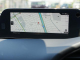 マツダコネクトの8.8インチワイドセンターディスプレイです。『Android Auto』『Apple CarPlay』や独自のコネクテッドサービスに対応したインターフェイスシステムです。