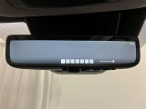 後方確認をミラーではなくカメラ映像で確認出来るデジタルインナーミラーを搭載!荷物があり、後方確認が出来ない時や雨天時などにとても便利☆